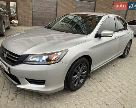 Серый Хонда Аккорд, объемом двигателя 2.36 л и пробегом 205 тыс. км за 12500 $, фото 2 на Automoto.ua