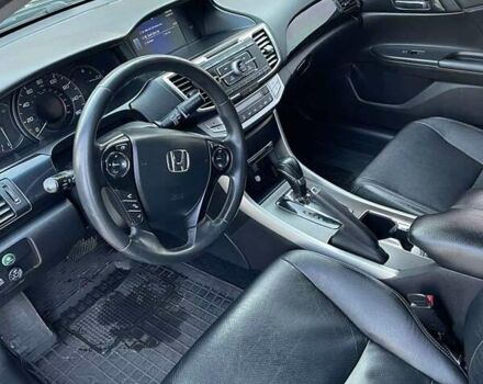 Сірий Хонда Аккорд, об'ємом двигуна 2.36 л та пробігом 214 тис. км за 10800 $, фото 6 на Automoto.ua