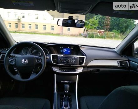 Сірий Хонда Аккорд, об'ємом двигуна 2.4 л та пробігом 115 тис. км за 11000 $, фото 6 на Automoto.ua