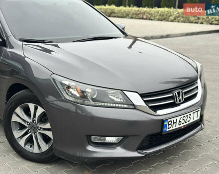 Серый Хонда Аккорд, объемом двигателя 2.35 л и пробегом 125 тыс. км за 10500 $, фото 9 на Automoto.ua