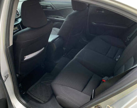 Серый Хонда Аккорд, объемом двигателя 2.36 л и пробегом 234 тыс. км за 13600 $, фото 11 на Automoto.ua