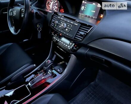 Серый Хонда Аккорд, объемом двигателя 2.4 л и пробегом 130 тыс. км за 15400 $, фото 9 на Automoto.ua