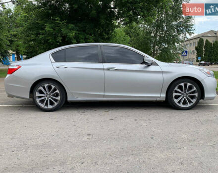 Серый Хонда Аккорд, объемом двигателя 2.36 л и пробегом 234 тыс. км за 13600 $, фото 3 на Automoto.ua