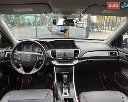Серый Хонда Аккорд, объемом двигателя 2.35 л и пробегом 125 тыс. км за 10500 $, фото 19 на Automoto.ua