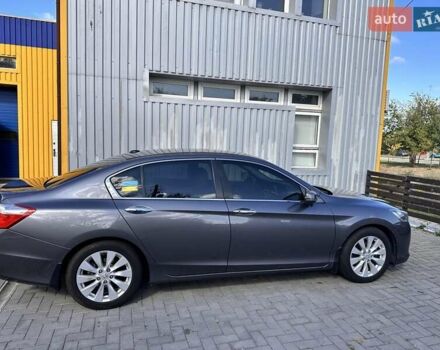 Серый Хонда Аккорд, объемом двигателя 2.35 л и пробегом 223 тыс. км за 13800 $, фото 1 на Automoto.ua