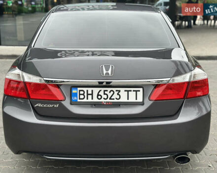 Серый Хонда Аккорд, объемом двигателя 2.35 л и пробегом 125 тыс. км за 10500 $, фото 13 на Automoto.ua