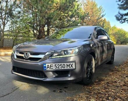 Сірий Хонда Аккорд, об'ємом двигуна 2 л та пробігом 178 тис. км за 13799 $, фото 6 на Automoto.ua