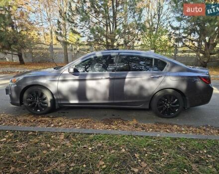 Сірий Хонда Аккорд, об'ємом двигуна 2 л та пробігом 178 тис. км за 13799 $, фото 12 на Automoto.ua