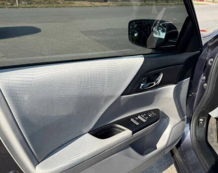 Серый Хонда Аккорд, объемом двигателя 2.36 л и пробегом 125 тыс. км за 9100 $, фото 12 на Automoto.ua