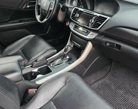 Серый Хонда Аккорд, объемом двигателя 2.35 л и пробегом 172 тыс. км за 11500 $, фото 24 на Automoto.ua