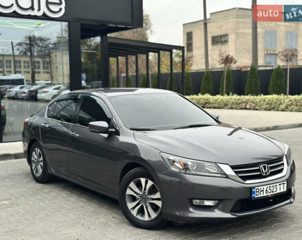 Серый Хонда Аккорд, объемом двигателя 2.35 л и пробегом 125 тыс. км за 10500 $, фото 7 на Automoto.ua