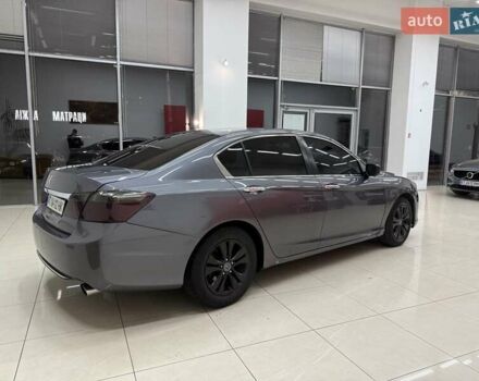 Серый Хонда Аккорд, объемом двигателя 2.4 л и пробегом 262 тыс. км за 9500 $, фото 3 на Automoto.ua