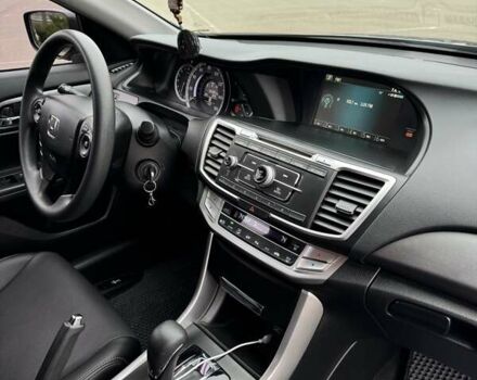 Сірий Хонда Аккорд, об'ємом двигуна 2.36 л та пробігом 52 тис. км за 14500 $, фото 24 на Automoto.ua