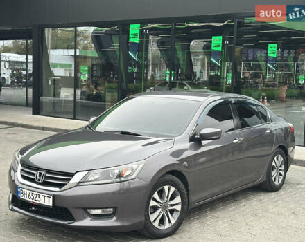 Серый Хонда Аккорд, объемом двигателя 2.35 л и пробегом 125 тыс. км за 10500 $, фото 3 на Automoto.ua
