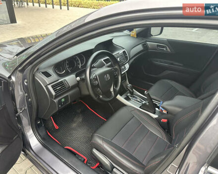 Серый Хонда Аккорд, объемом двигателя 2.35 л и пробегом 125 тыс. км за 10500 $, фото 26 на Automoto.ua