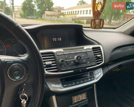 Серый Хонда Аккорд, объемом двигателя 2.36 л и пробегом 234 тыс. км за 13600 $, фото 9 на Automoto.ua