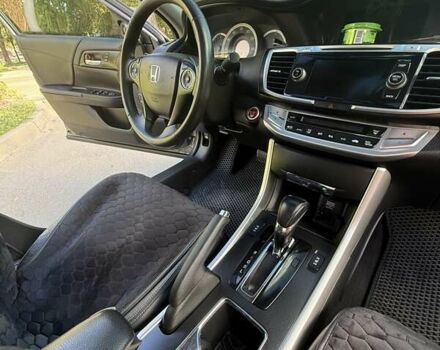 Сірий Хонда Аккорд, об'ємом двигуна 2.4 л та пробігом 170 тис. км за 12000 $, фото 5 на Automoto.ua