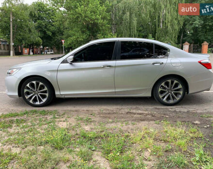 Серый Хонда Аккорд, объемом двигателя 2.36 л и пробегом 234 тыс. км за 13600 $, фото 4 на Automoto.ua