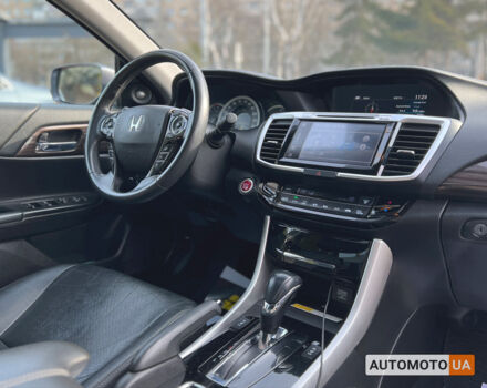 Серый Хонда Аккорд, объемом двигателя 2.4 л и пробегом 127 тыс. км за 14400 $, фото 12 на Automoto.ua