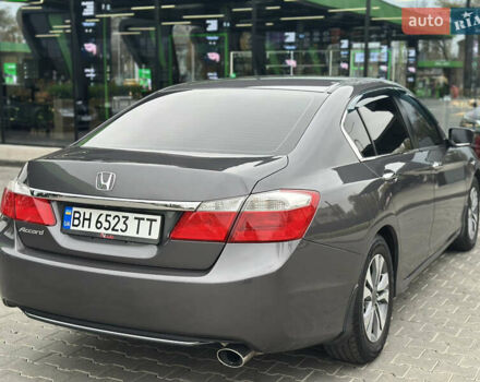 Серый Хонда Аккорд, объемом двигателя 2.35 л и пробегом 125 тыс. км за 10500 $, фото 17 на Automoto.ua