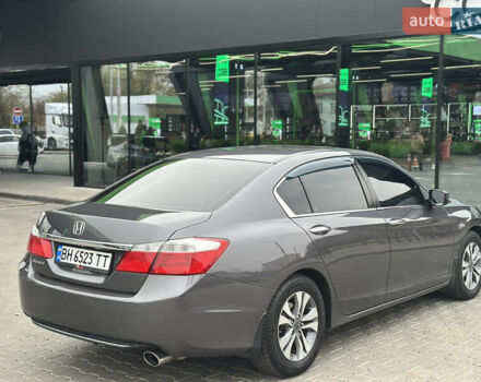 Серый Хонда Аккорд, объемом двигателя 2.35 л и пробегом 125 тыс. км за 10500 $, фото 11 на Automoto.ua