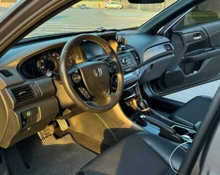 Сірий Хонда Аккорд, об'ємом двигуна 2.35 л та пробігом 164 тис. км за 13000 $, фото 73 на Automoto.ua