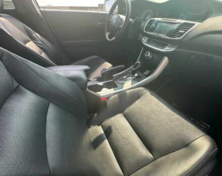 Серый Хонда Аккорд, объемом двигателя 3.5 л и пробегом 73 тыс. км за 8000 $, фото 8 на Automoto.ua