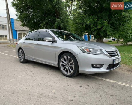 Серый Хонда Аккорд, объемом двигателя 2.36 л и пробегом 234 тыс. км за 13600 $, фото 6 на Automoto.ua