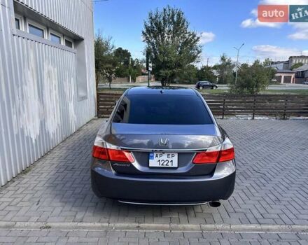 Серый Хонда Аккорд, объемом двигателя 2.35 л и пробегом 223 тыс. км за 13800 $, фото 5 на Automoto.ua