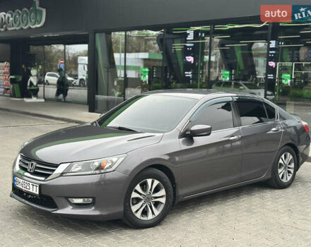 Серый Хонда Аккорд, объемом двигателя 2.35 л и пробегом 125 тыс. км за 10500 $, фото 2 на Automoto.ua