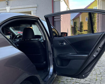 Серый Хонда Аккорд, объемом двигателя 2.4 л и пробегом 47 тыс. км за 10700 $, фото 14 на Automoto.ua