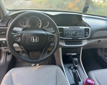 Серый Хонда Аккорд, объемом двигателя 2.4 л и пробегом 130 тыс. км за 9200 $, фото 6 на Automoto.ua