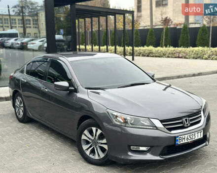 Серый Хонда Аккорд, объемом двигателя 2.35 л и пробегом 125 тыс. км за 10500 $, фото 8 на Automoto.ua