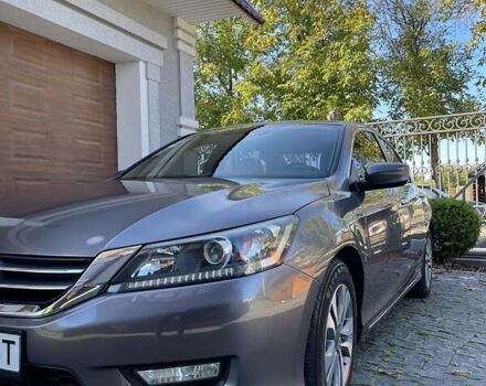 Серый Хонда Аккорд, объемом двигателя 2.4 л и пробегом 47 тыс. км за 10700 $, фото 9 на Automoto.ua