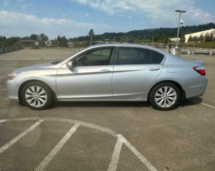 Серый Хонда Аккорд, объемом двигателя 3.5 л и пробегом 73 тыс. км за 8000 $, фото 2 на Automoto.ua