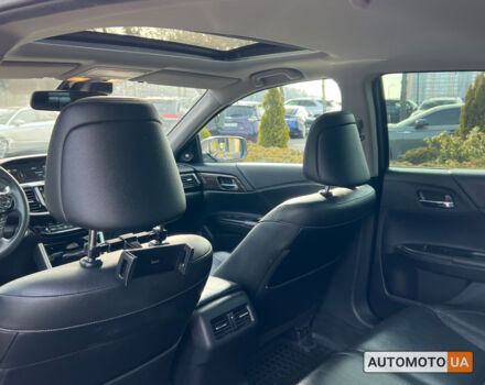 Серый Хонда Аккорд, объемом двигателя 2.4 л и пробегом 127 тыс. км за 14400 $, фото 14 на Automoto.ua