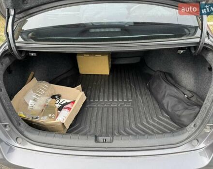 Серый Хонда Аккорд, объемом двигателя 2.4 л и пробегом 145 тыс. км за 15000 $, фото 9 на Automoto.ua