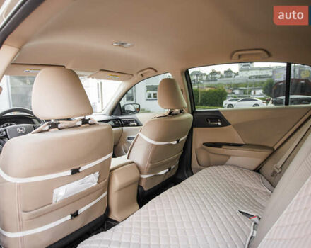 Серый Хонда Аккорд, объемом двигателя 2.5 л и пробегом 126 тыс. км за 13500 $, фото 21 на Automoto.ua