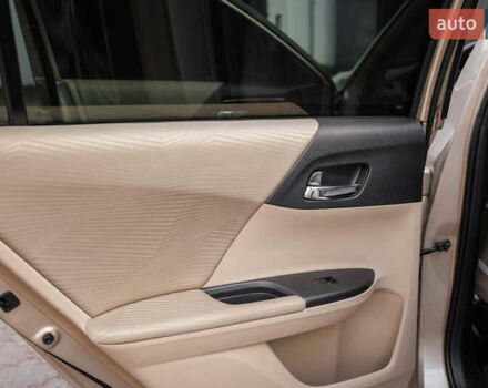 Серый Хонда Аккорд, объемом двигателя 2.5 л и пробегом 126 тыс. км за 13500 $, фото 22 на Automoto.ua