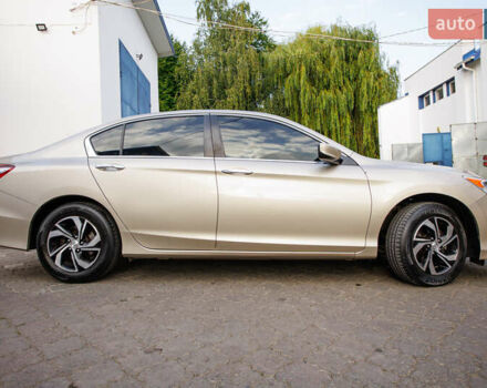 Серый Хонда Аккорд, объемом двигателя 2.5 л и пробегом 126 тыс. км за 13500 $, фото 6 на Automoto.ua