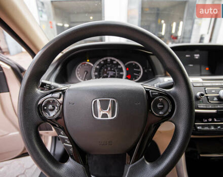 Серый Хонда Аккорд, объемом двигателя 2.5 л и пробегом 126 тыс. км за 13500 $, фото 13 на Automoto.ua