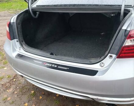 Сірий Хонда Аккорд, об'ємом двигуна 2.36 л та пробігом 135 тис. км за 11999 $, фото 14 на Automoto.ua