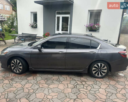 Сірий Хонда Аккорд, об'ємом двигуна 2 л та пробігом 116 тис. км за 15550 $, фото 3 на Automoto.ua