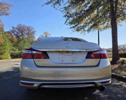 Сірий Хонда Аккорд, об'ємом двигуна 2.4 л та пробігом 75 тис. км за 10500 $, фото 6 на Automoto.ua