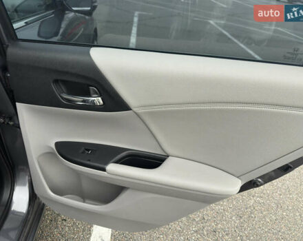 Сірий Хонда Аккорд, об'ємом двигуна 3.5 л та пробігом 107 тис. км за 17900 $, фото 32 на Automoto.ua