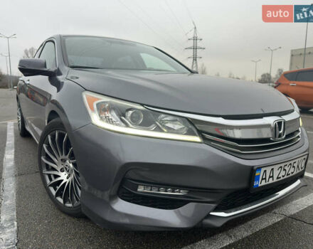 Сірий Хонда Аккорд, об'ємом двигуна 3.5 л та пробігом 107 тис. км за 17900 $, фото 3 на Automoto.ua