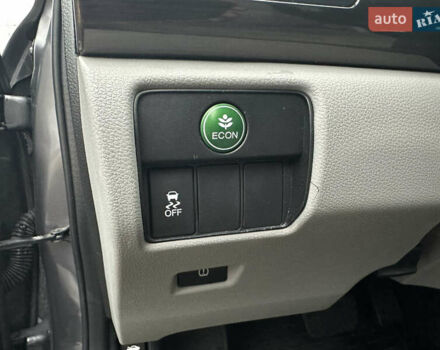 Сірий Хонда Аккорд, об'ємом двигуна 3.5 л та пробігом 107 тис. км за 17900 $, фото 37 на Automoto.ua