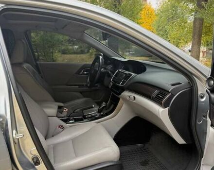 Сірий Хонда Аккорд, об'ємом двигуна 2.4 л та пробігом 115 тис. км за 12900 $, фото 10 на Automoto.ua