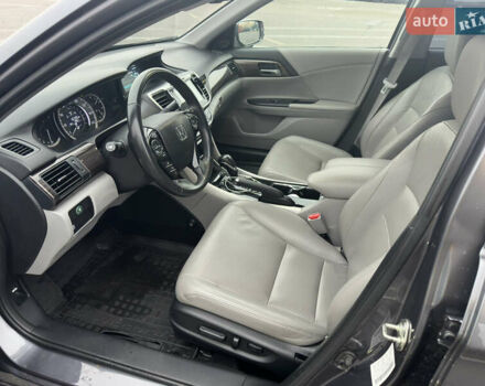 Сірий Хонда Аккорд, об'ємом двигуна 3.5 л та пробігом 107 тис. км за 17900 $, фото 35 на Automoto.ua