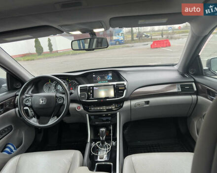 Сірий Хонда Аккорд, об'ємом двигуна 3.5 л та пробігом 107 тис. км за 17900 $, фото 29 на Automoto.ua
